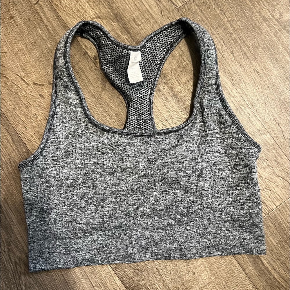 Love a sports bras that keeps you in! This is it!